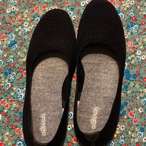 Allbirds black flats